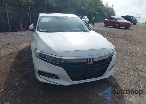 2020 Honda Accord Touring z USA, uszkodzony, nr VIN 1HGCV2F93LA006827